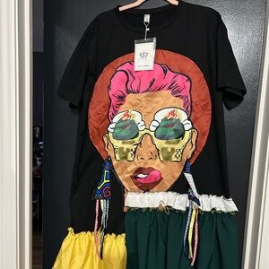 Tunic/dress. New runs small- tag says 4X but fits like xl or 1x.